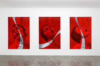 6aguirre-schwarz-savoure-le-rouge.jpg